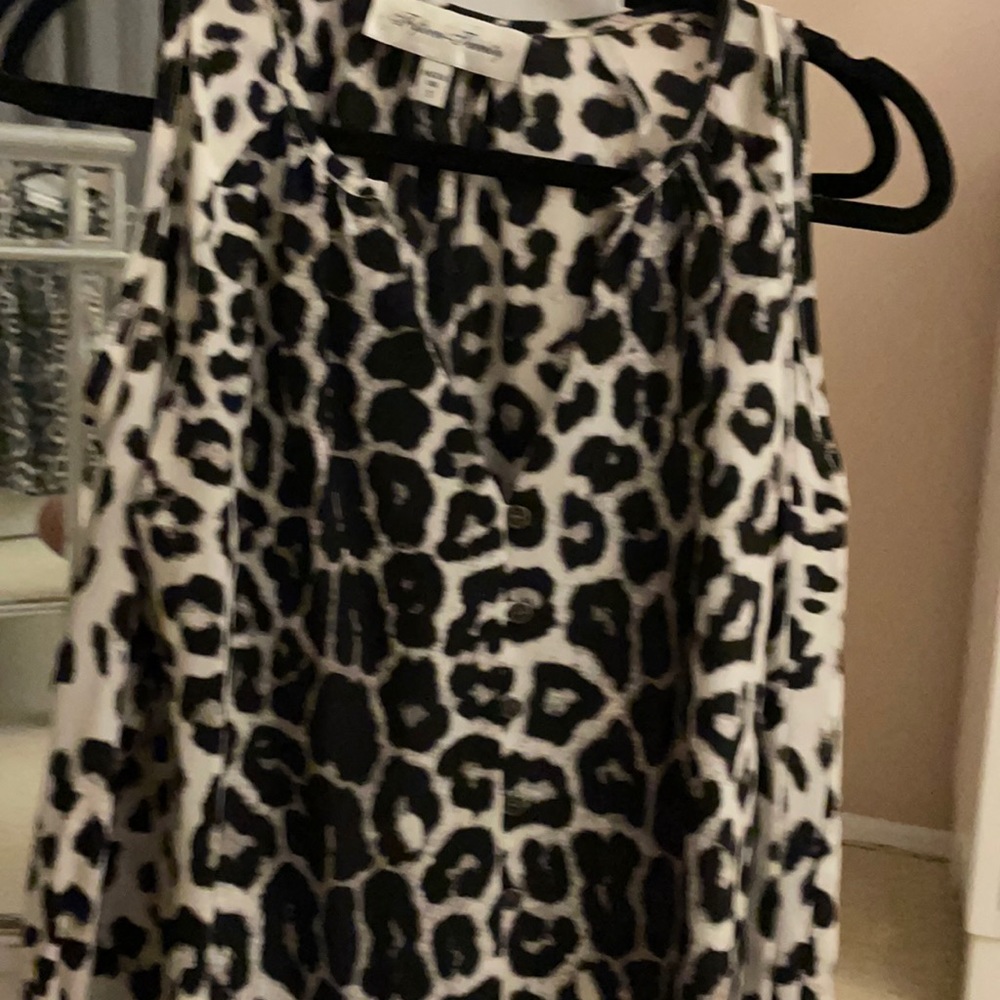 Black/ white leopard pattern blouse